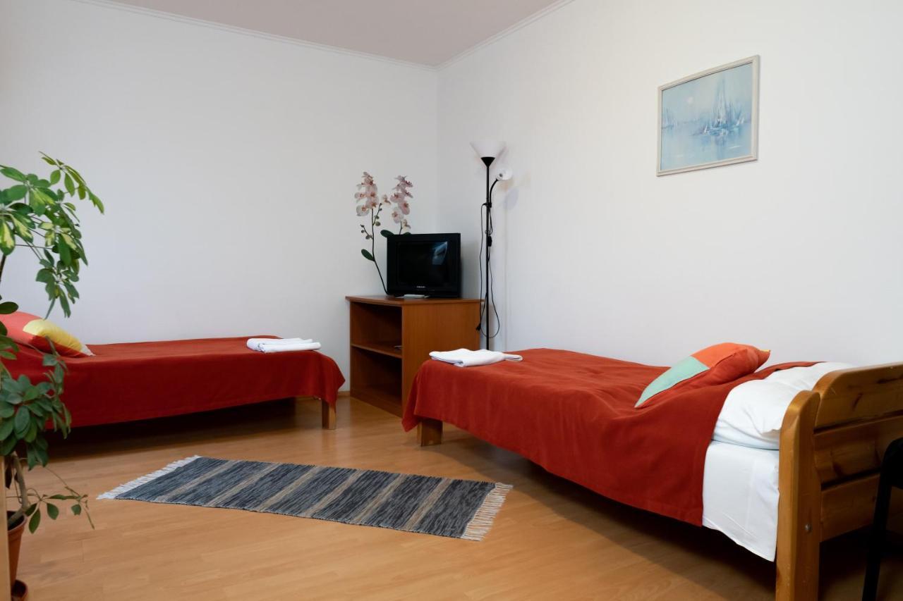 Liszt Apartman เปตช์ ภายนอก รูปภาพ