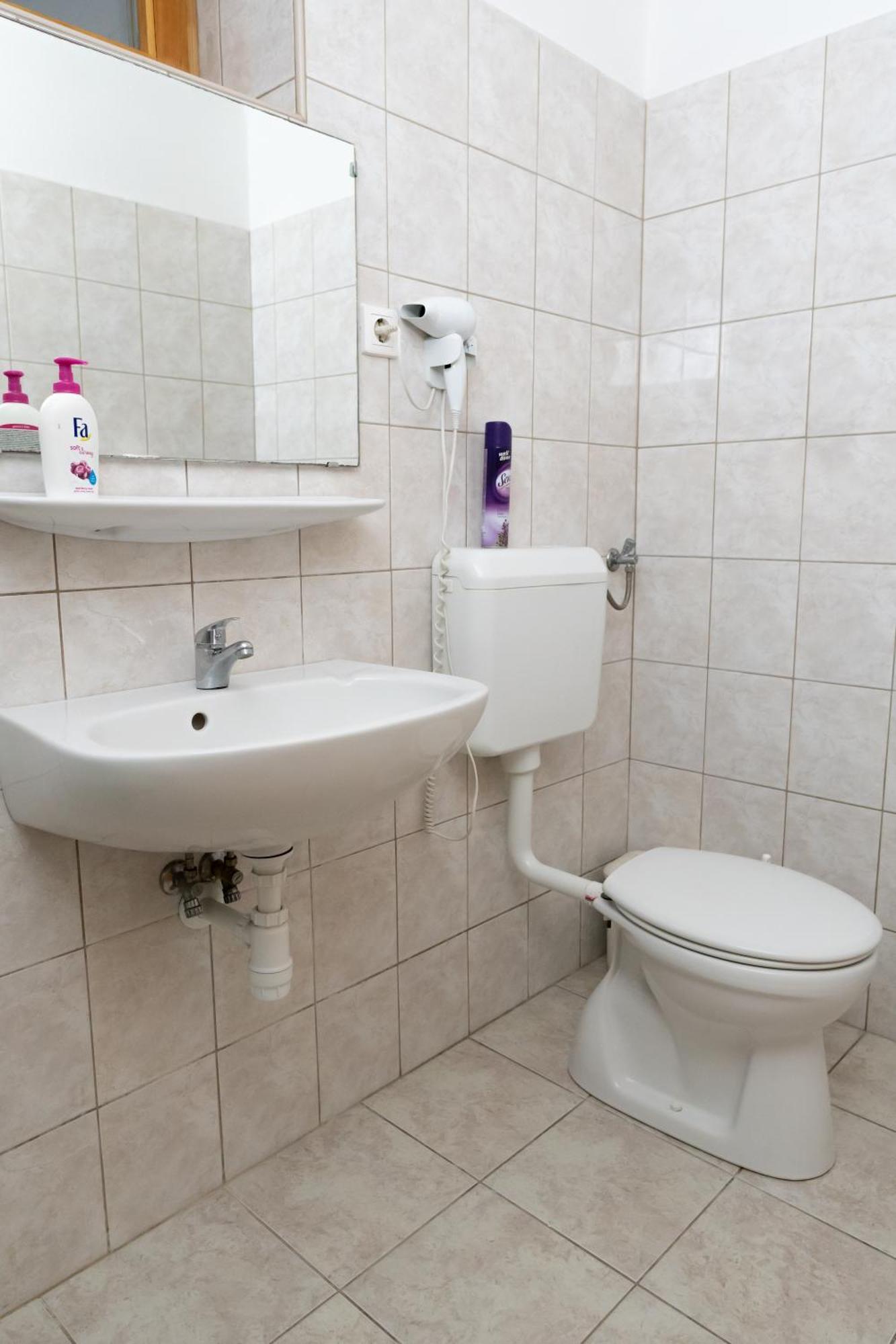 Liszt Apartman เปตช์ ภายนอก รูปภาพ